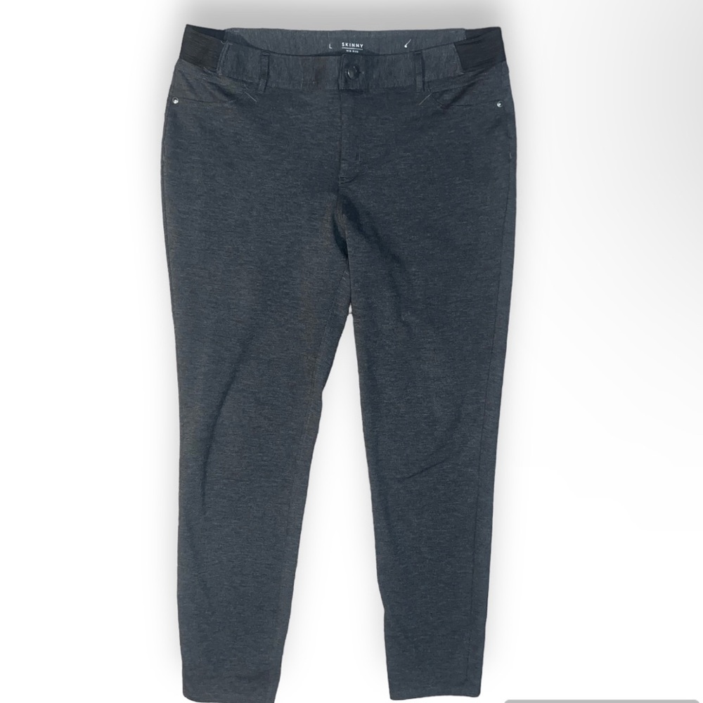 Sold❌Simply Vera mid rise dress pants | women | size: L